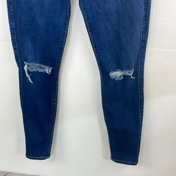7 For All Mankind Blue The Ankle Skinny Jeans with Distressed Detail size 31 - Image 3