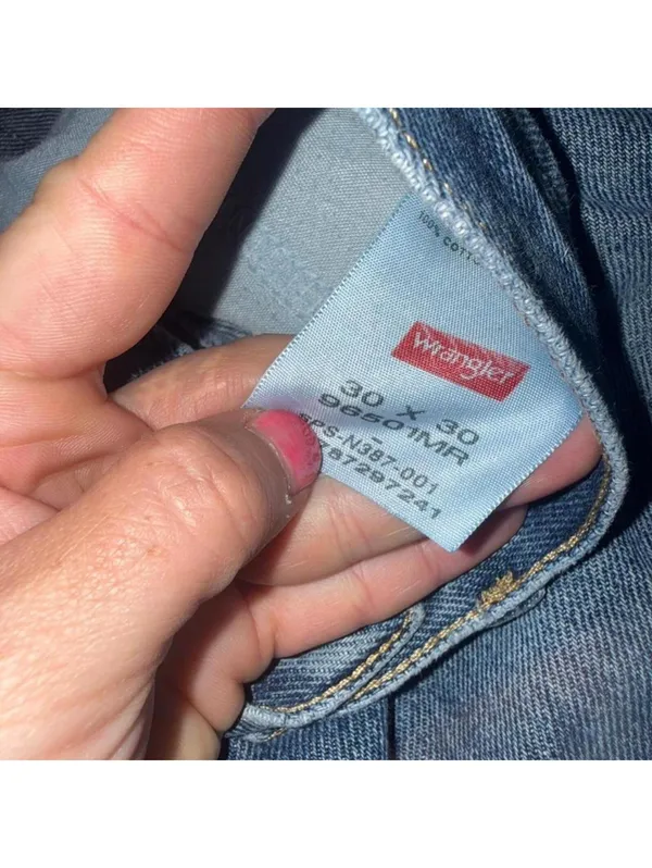 Wrangler Women's Blue and Navy Jeans - Image 3
