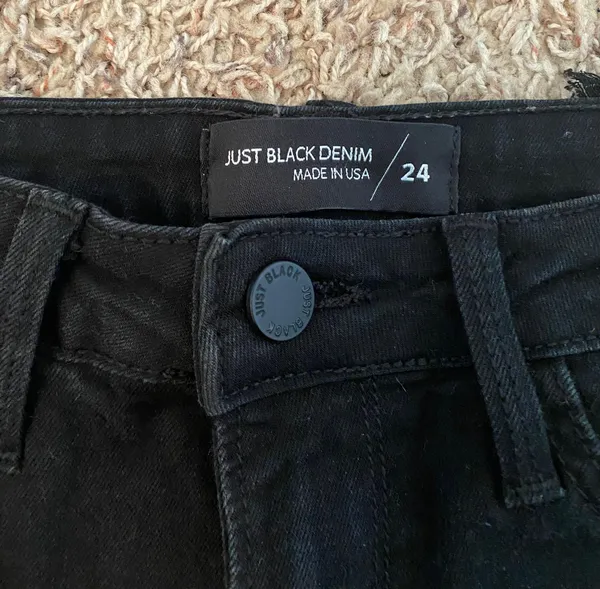 High Waist Ripped Skinny Jeans - Image 3