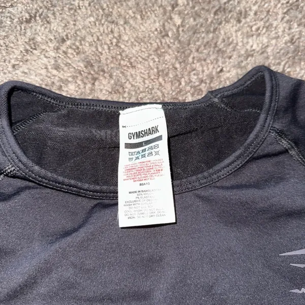 Gymshark cropped long sleeve - Image 4