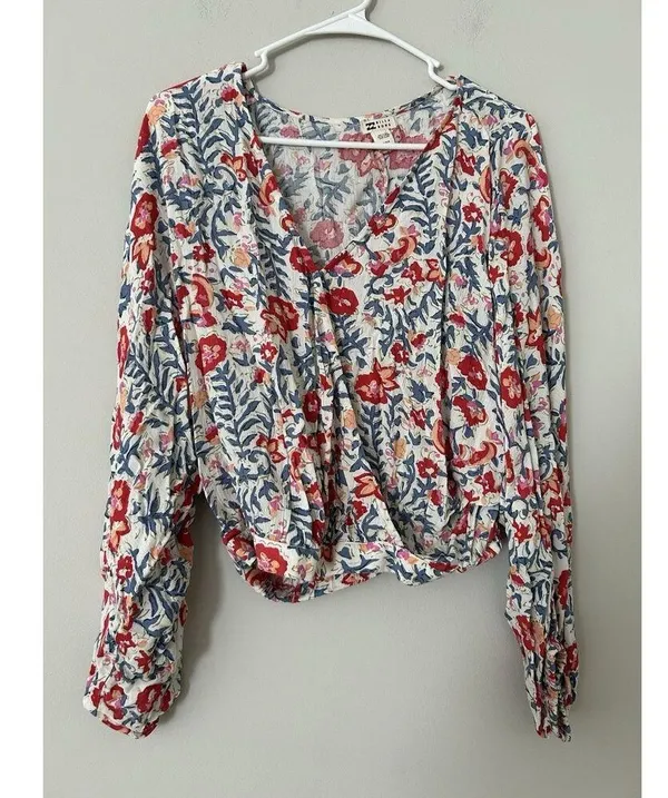 Billabong Safe Bet Surplice Top Floral V-Neck Boho Blouse Size Medium - Image 3