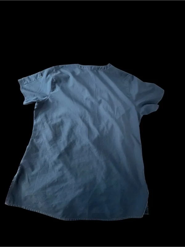 Carhartt Navy Scrub Top with Lime Accent - Image 6