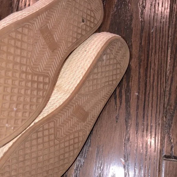 True Craft tan woven loafers size 7 - Image 4