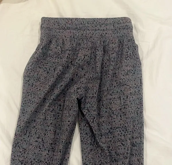 JOGGERS!! - Image 2
