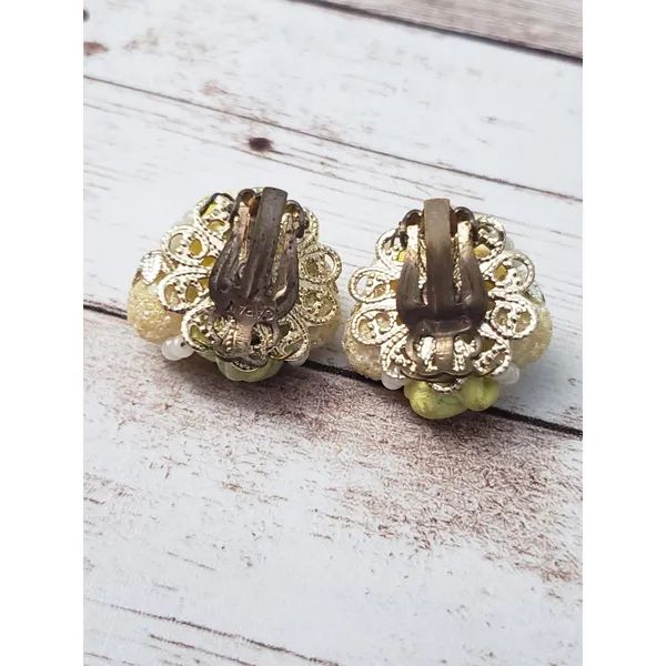 Vintage Clip On Earrings Unusual Yellow & Green 7/8" - Image 5