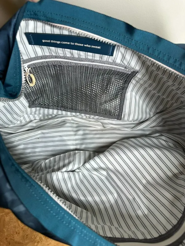 Lululemon Teal Blue Jacquard Expandable Hobo Gym Travel Shoulder Bag Large - Image 6