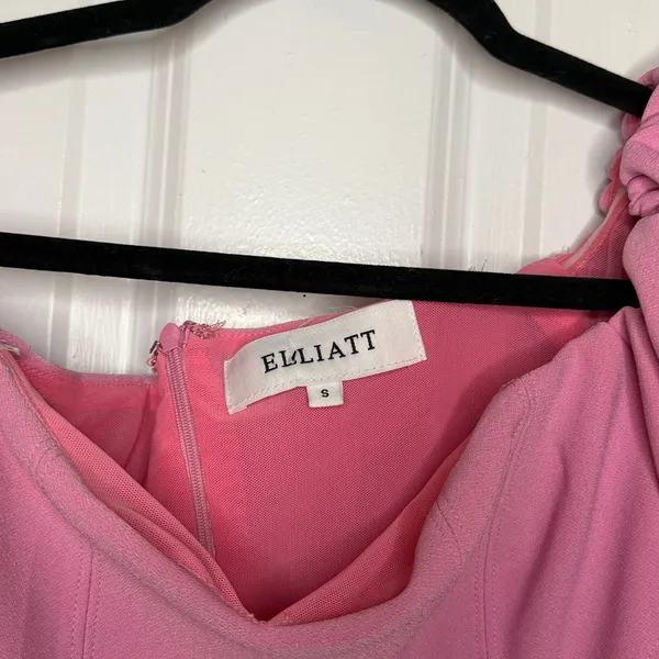 ELLIATT Gia Off the Shoulder Mini Dress in Sugarpink - Image 4
