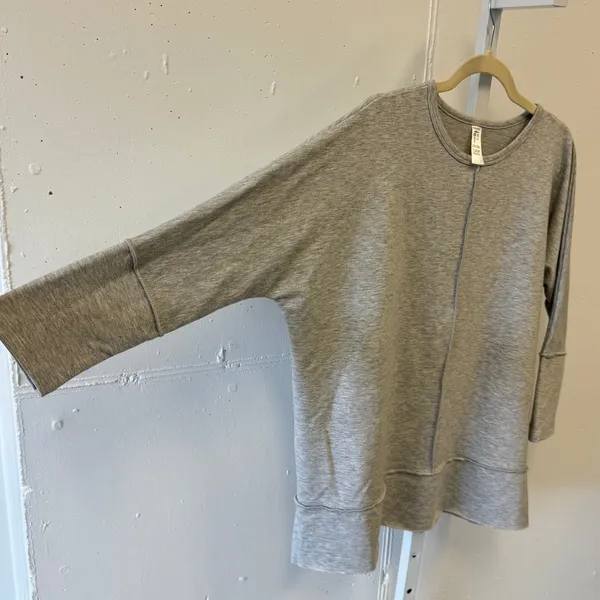 SPANX Perfect Dolman Heather Gray Sweatshirt Greatly Oversized Medium Athleisure - Image 3