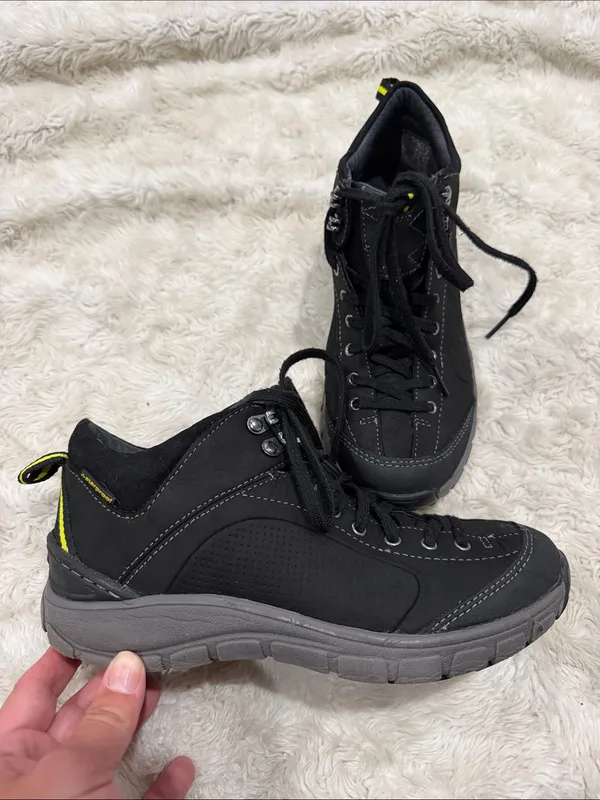 Clarks Women's Black Wave Walk Athletic Hiking Shoes with Yellow Size 6.5 - Image 4