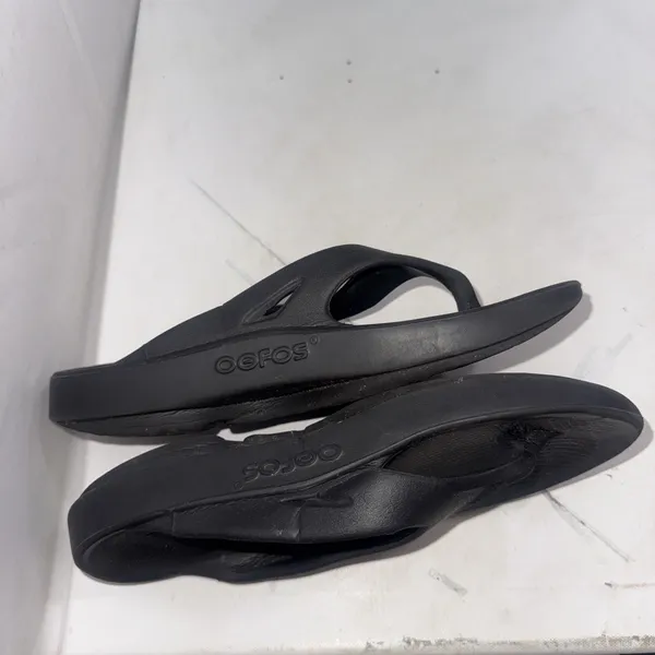 OOFOS Ooriginal Recovery Black Sandals Thong Flip Flops Women's Size 9 Men's 7 - Image 4