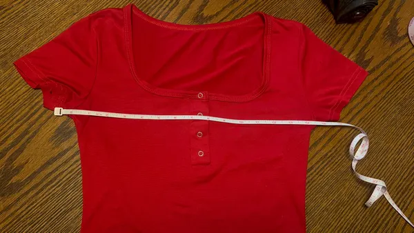 DAZY Red Square Neck Snap Button Fitted Top Size S - Image 2