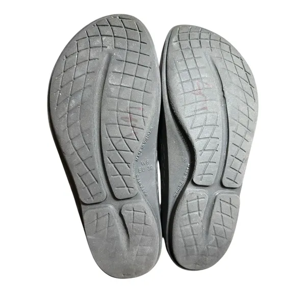 Oofos OOlala Luxe Flip Flop Thong Recovery Sandal Women's‎ Size 8 Black #S54-6 - Image 8