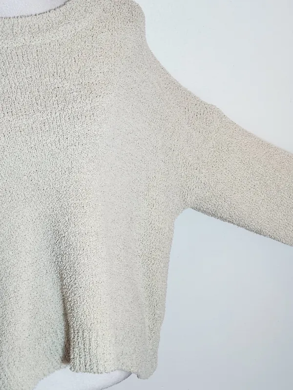Double Zero Cream Fuzzy Cropped Sweater Size Small - Image 5