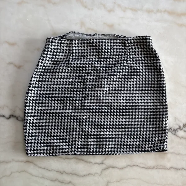 SHEIN Black White Houndstooth Skirt & Blazer Set Cropped Blazer Size: Large - Image 4