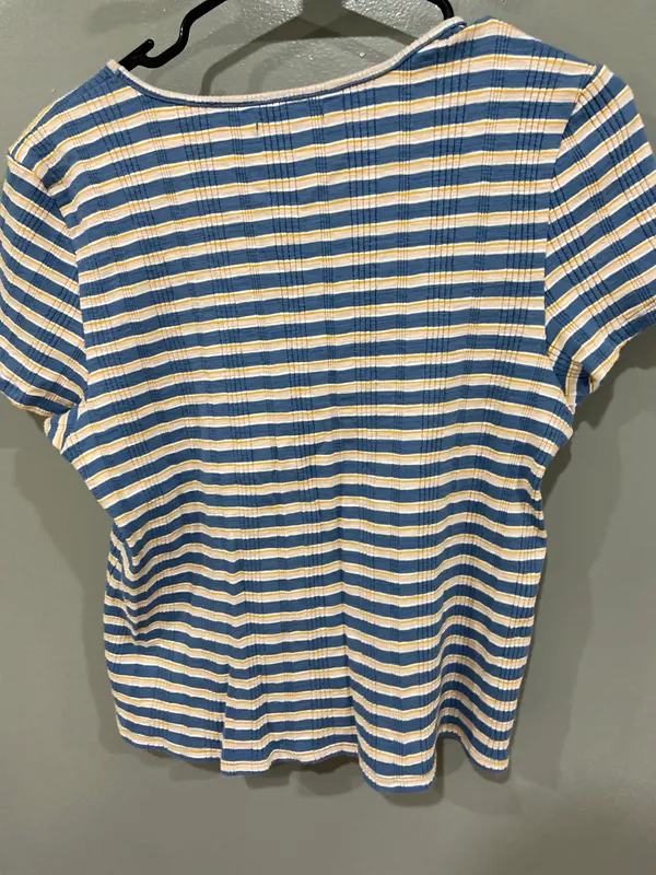 American Eagle Crop Top - Image 2