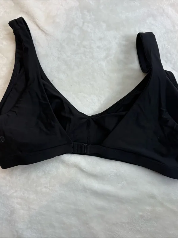 Lululemon Swim Black Bikini Top Size 6 removable cups - Image 2