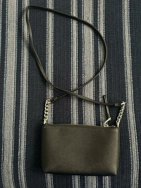 Calvin Klein Black Crossbody Bag with Chain Strap - Image 2
