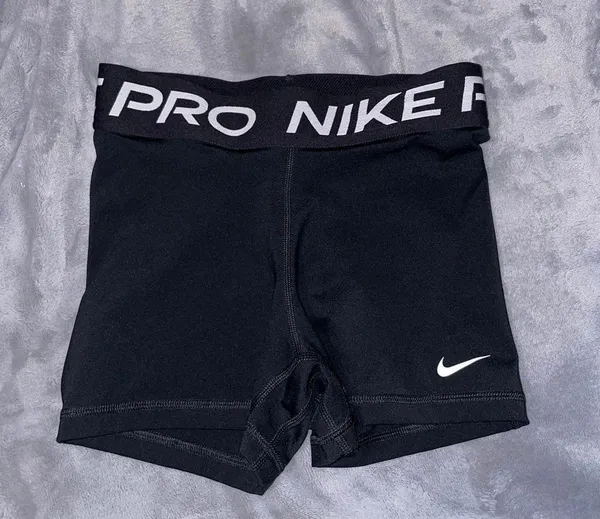 Nike Black  pro workout/ athletic shorts - Image 4