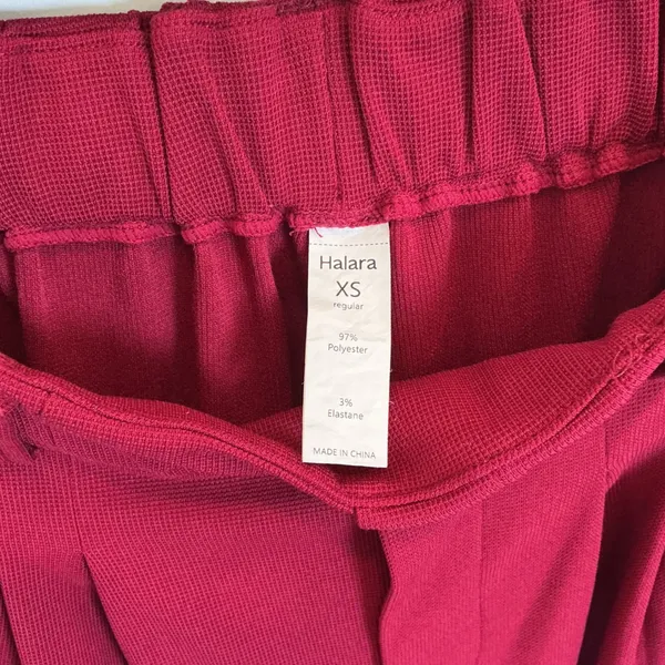Halara Pleated Wide Leg Trousers Red High Waisted Elastic Back XS Regular Pkt - Image 4