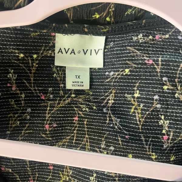 Ava & Viv Black Floral Long Sleeve Dress - Image 2
