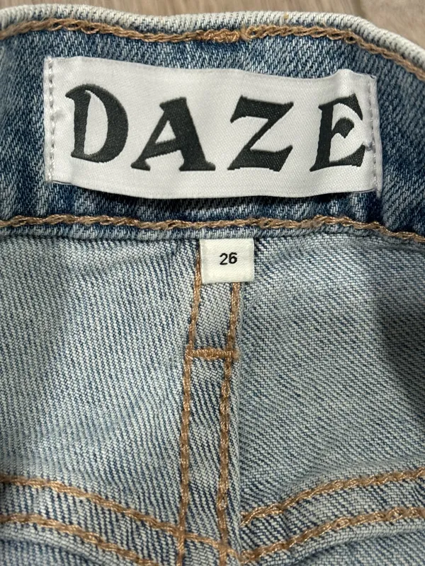 Daze Tough Love Slouch 90’s Shorts Blue Size 26 - Image 4