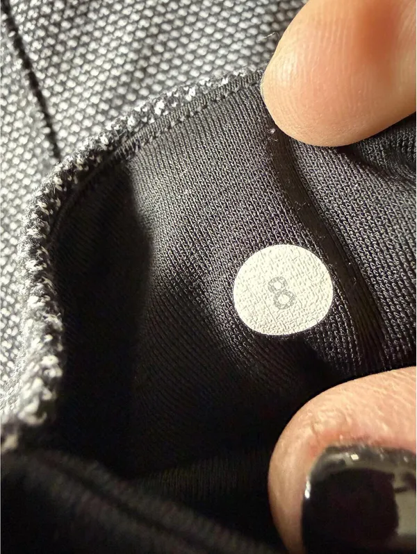 Lululemon Gray High-Waist Leggings Size 8 - Image 4