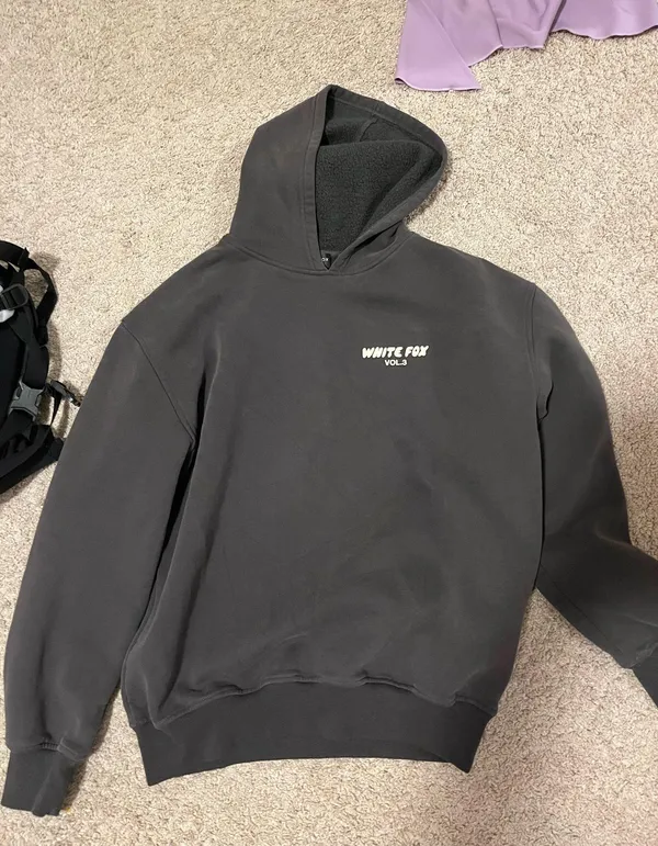 White fox dark shadow gray hoodie - Image 3