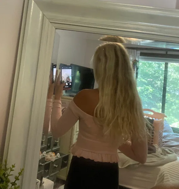 Blush Pink Off The Shoulders Long Sleeve - Image 4