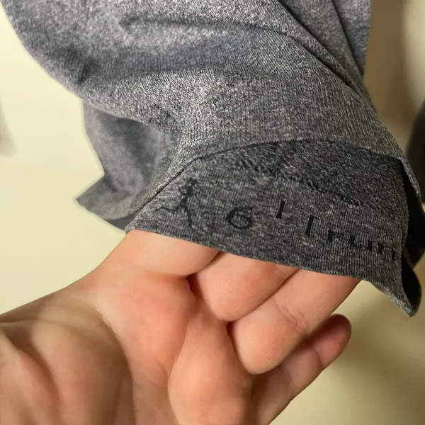 Lululemon Swiftly Tech Long Sleeve Shirt Embroided Gray Womens 6 - Image 5