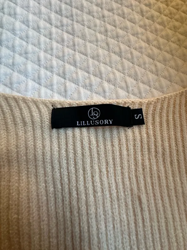 Amazon Sweater Knit - Image 2