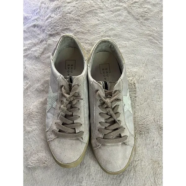 Shu Shop Women's Gray Suede Sneakers Size 7.5 Casual Lace Up - Image 5