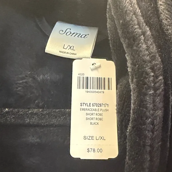 NWT Soma Black Embraceable Plush Short Robe Sz L/XL - Image 2
