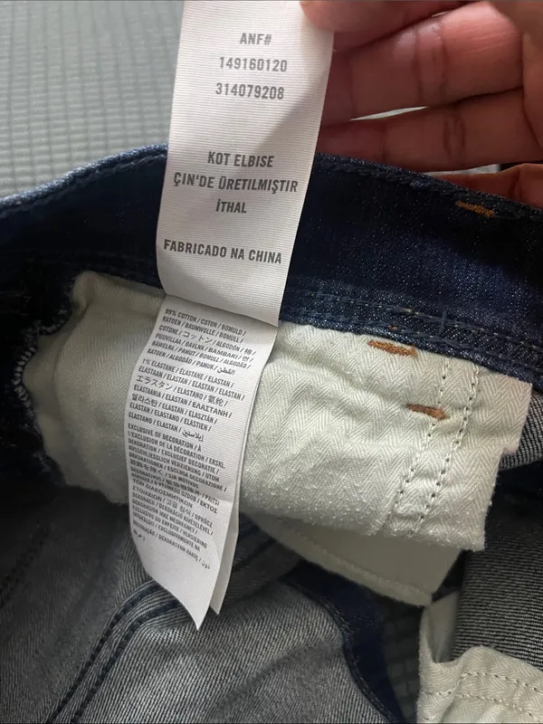Abercrombie & Finch low rise micro booty shorts size 25 - Image 7