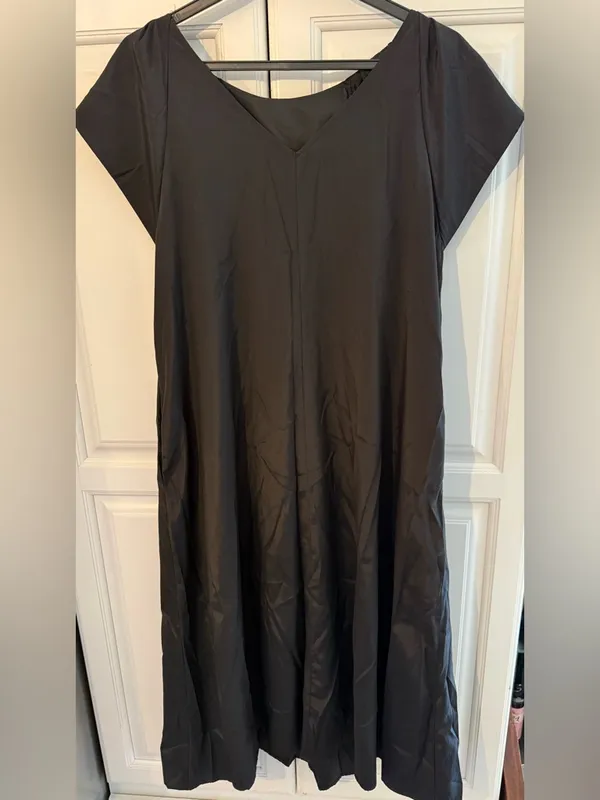 Simple Black Round Midi Dress XL - Image 2