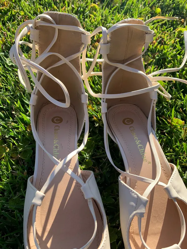 Chase + Chloe White Pointed-Toe Lace-Up Gladiator Flats - Image 3