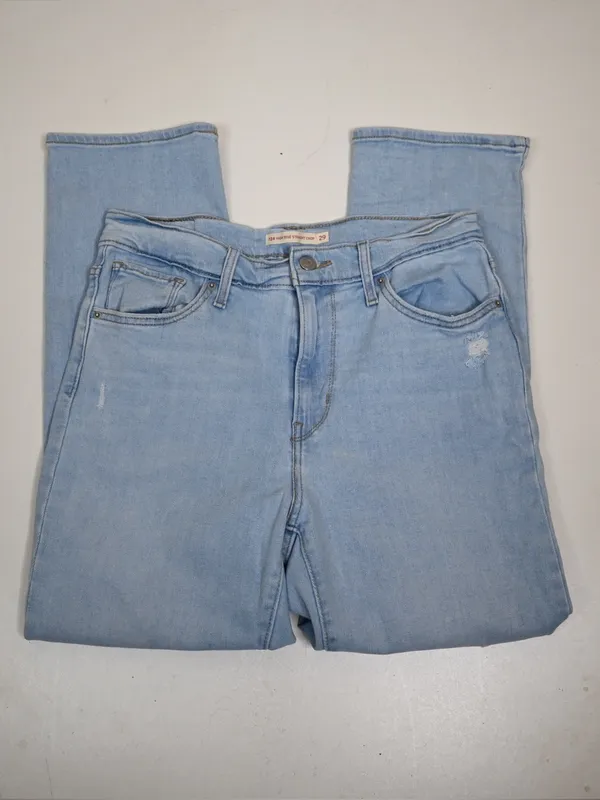 Levi's Women's 724 High Rise Straight Crop Jean Size 29 - Image 4