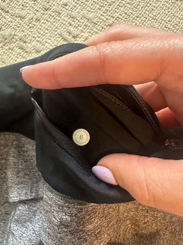 Speed Up Lululemon Shorts 4" - Image 3