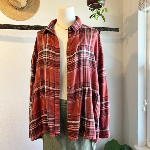 American Eagle Oversized Soft Cotton Flannel Button Long Sleeve Shirt Size Small - Image 11