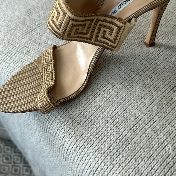 Manolo Blahnik D'orsay Sandals Size 40‎ - Image 3