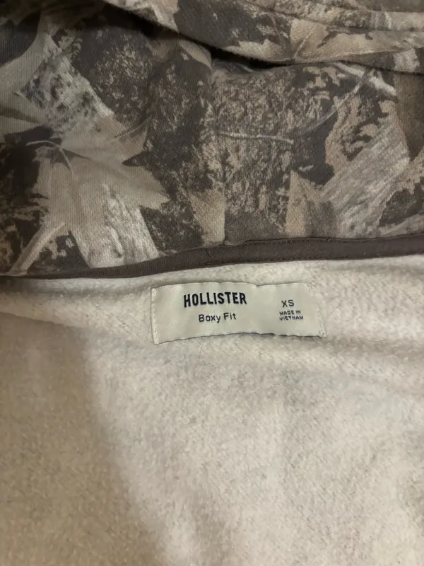 Hollister Camo Zip Up - Image 2