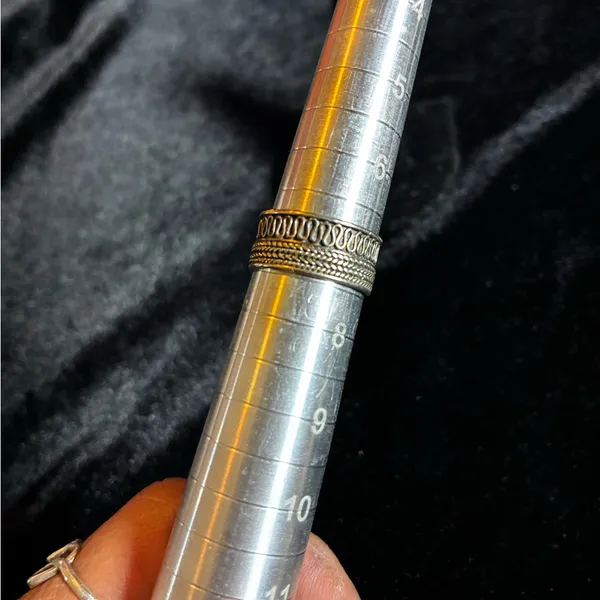 Woven pattern Sterling Silver Band Ring size 7.5 - Image 2
