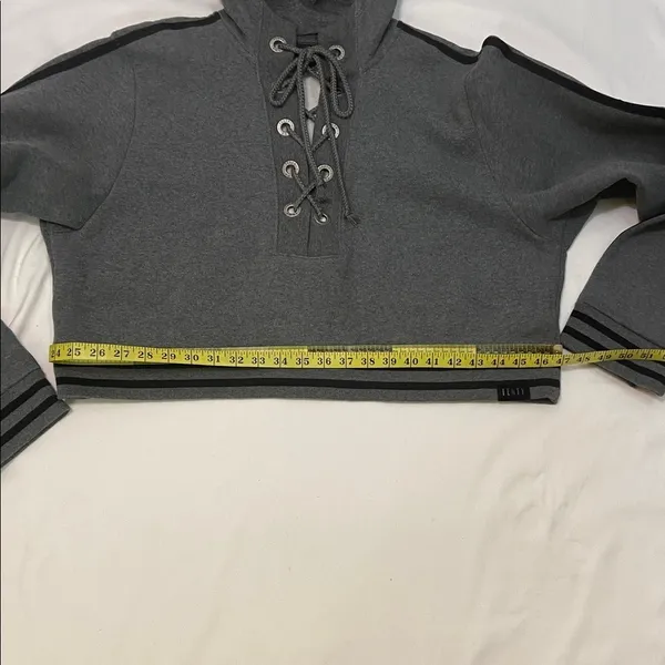 Puma Fenty By Rihanna Grey Rising Sun Lace-Up Cropped Hoodie.Size-Medium - Image 6