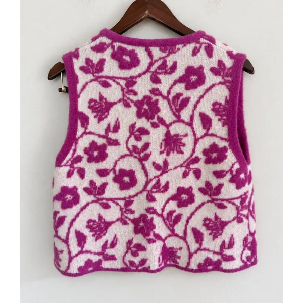 Zara Women's Purple Floral Jacquard Knit Vest Button Front Cardigan Size Med - Image 3