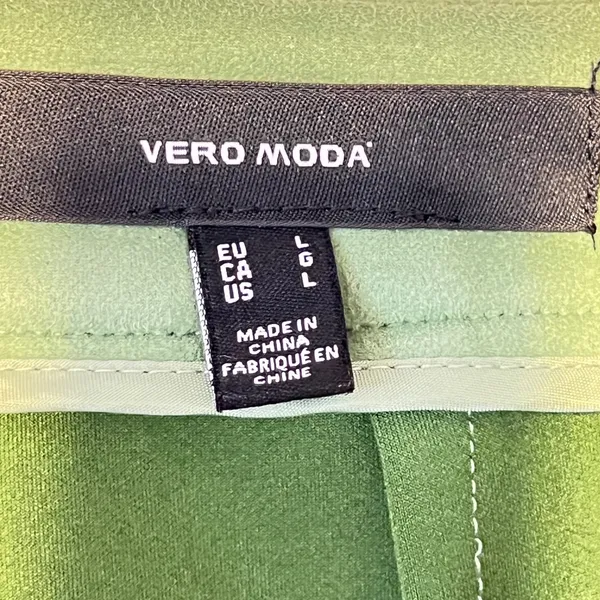 1095 | Vero Moda Faux Suede Mini Skirt‎ Sage Green Womens Large - Image 5