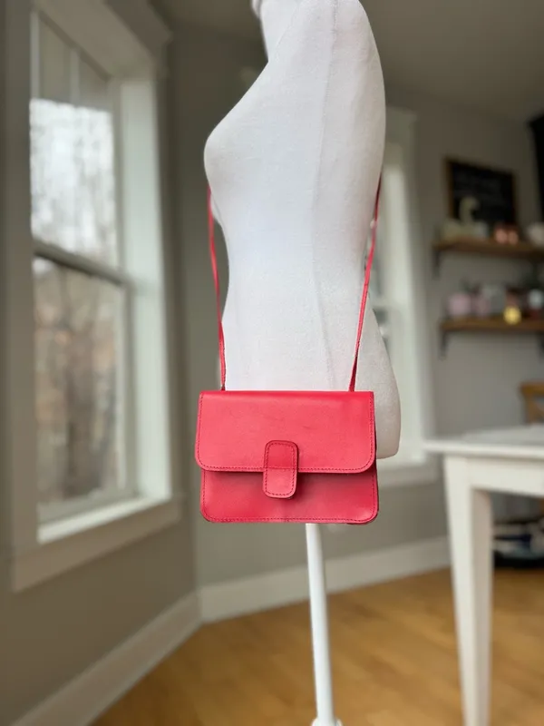 Vintage 80s 90s Cherry Red Leather Mini Purse Built in Mirror - Image 9