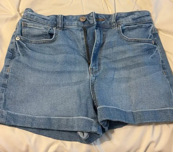 Jean Shorts - Image 2