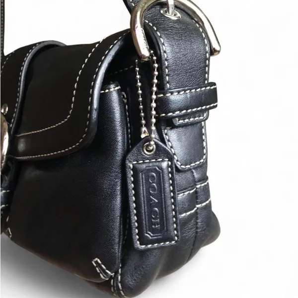 Black Leather Shoulder Bag with Buckle Detail - Image 5