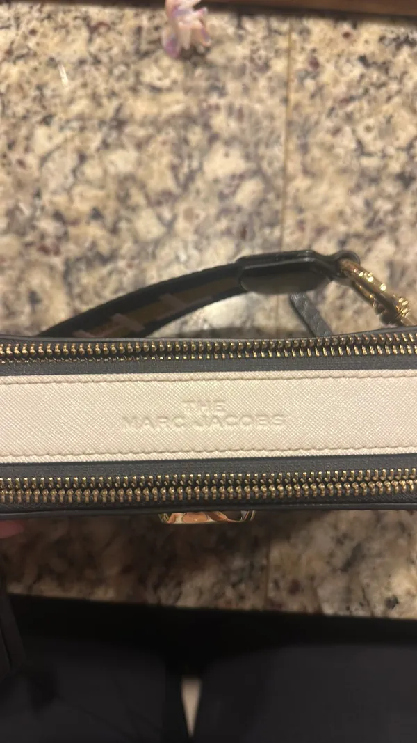 Authentic Marc Jacobs snapshot bag - Image 6