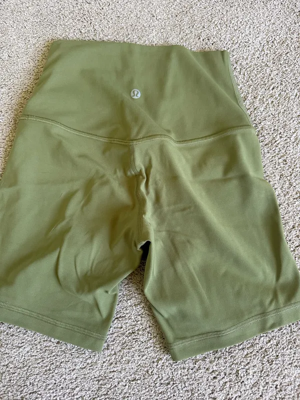Lululemon Shorts Biker - Image 2