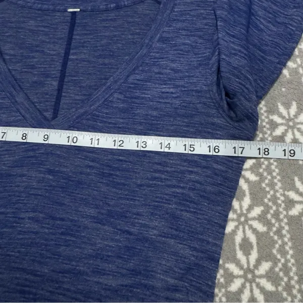 Lululemon &Go Everywhere Long Sleeve V-Neck‎ Long Sleeve Top Size 4 Activewear - Image 7